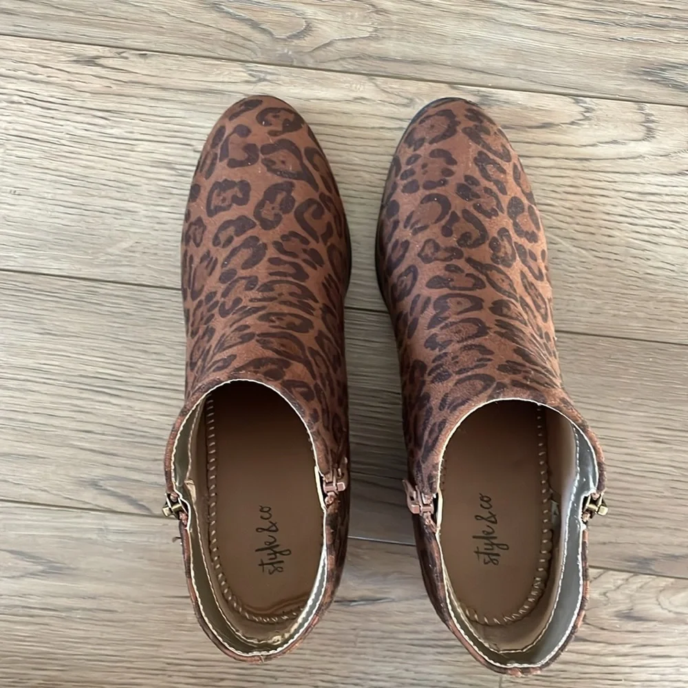 Style & co leopard print heeled ankle boot - Picture 6 of 7